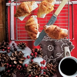 Croisssants with Feta and Jam
