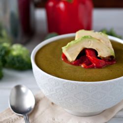 Creamy Broccoli Avocado Soup