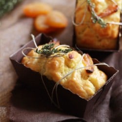 Cake with Apricots & Cheese