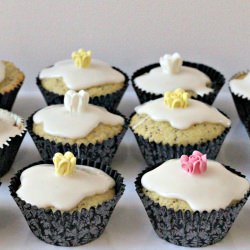 Orange and Poppy Seed Cupcakes