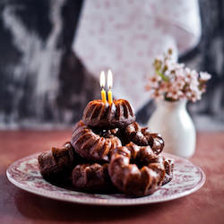 Cocoa Coffee Mini Bundt Cake