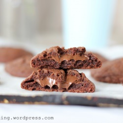 Nutella Stuffed Cookies