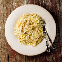 Shortcut Fettuccine Alfredo