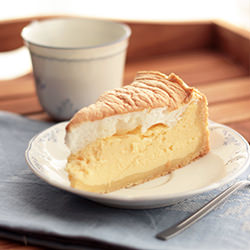Cheesecake with Egg white Covering