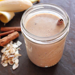 Banana and Almond Smoothies