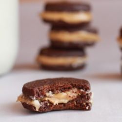 Homemade Peanut Butter Oreos