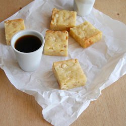 White Chocolate and Macadamia Bars