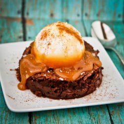 Cajeta Sauce Topped Brownies