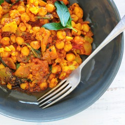 Black Pepper and Chick Pea Curry