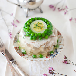 Chicken Aspic with Green Peas & Egg