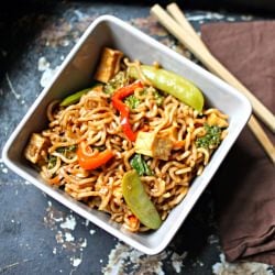 Vegetable Chow Mein with Tofu
