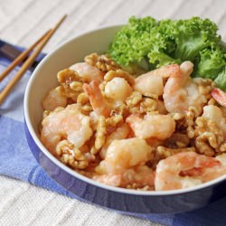 Honey Walnut Prawns