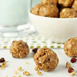 Oatmeal Raisin Energy Bites