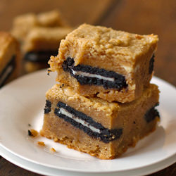 Peanut Butter Oreo Blondies