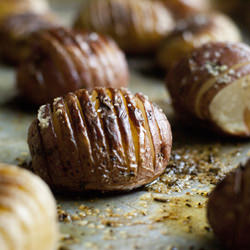 Roasted Rosemary Accordion Potatoes