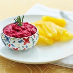 Creamy Roasted Beet Hummus