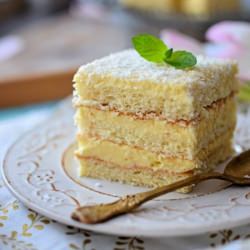 Rafaello Fluffy Cake
