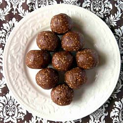 Raw Cacao Almond Balls