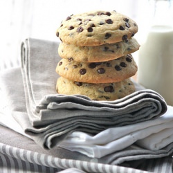 Soft Cookies w/ Chocolate Chips
