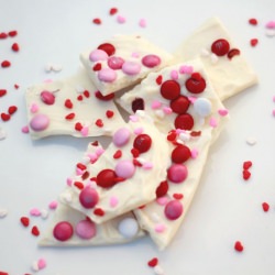 Valentine’s Day Candy Bark