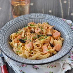 Creamy Pasta with Salmon and Chives