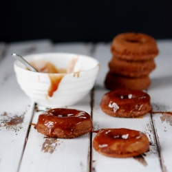 Pumpkin Spice Donuts