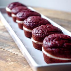 Red Velvet Whoopie Cakes
