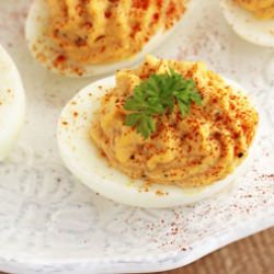 Buffalo Chicken Deviled Eggs