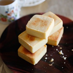 Taiwanese Pineapple Shortcakes