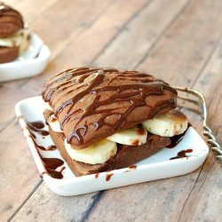 Mini Chocolate Heart Cakes