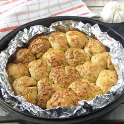Garlic & Thyme Pull Apart Bread
