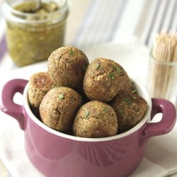 Lentils Meatballs with Light Pesto