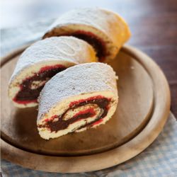 Sponge Roll with Chocolate