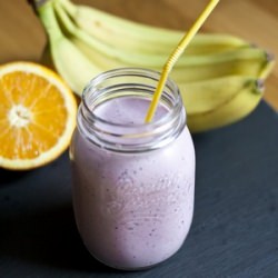 A Very Berry Breakfast Smoothie