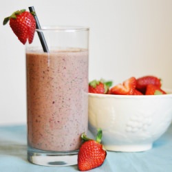 Triple-Berry Spinach Smoothie