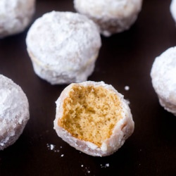 Powdered Sugar Donut Muffins