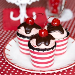 Chocolate Cherry Cordial Cupcakes