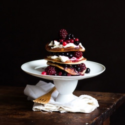 Pancakes with Mascarpone and Fruits