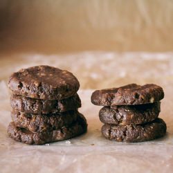 Salted Dark Chocolate & Almond Bite