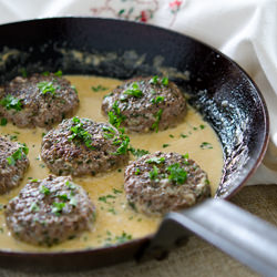 Parsley Peppercorn Beef Patties