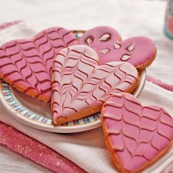 Pretty Iced Heart Cookies