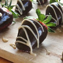 Raw Chocolate Dipped Strawberries