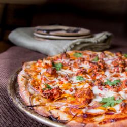 Tandoori Paneer Pizza