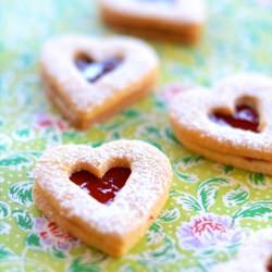 Linzer Cookies