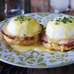 Eggs Benedict