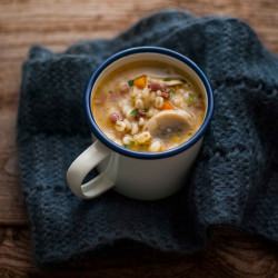 Soup d’orge e Champignons