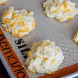 Cheddar Bay Biscuits