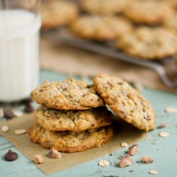 Chocolate Chip Oatmeal Cookies
