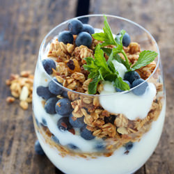 Berry Granola Breakfast