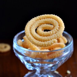 Garlic Murukku